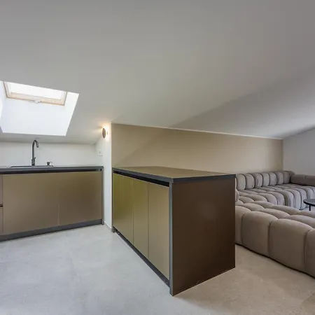 Nyaraló Elisadora Poreč