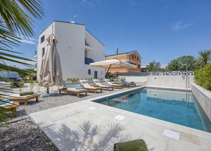 Elisadora Nyaraló Poreč