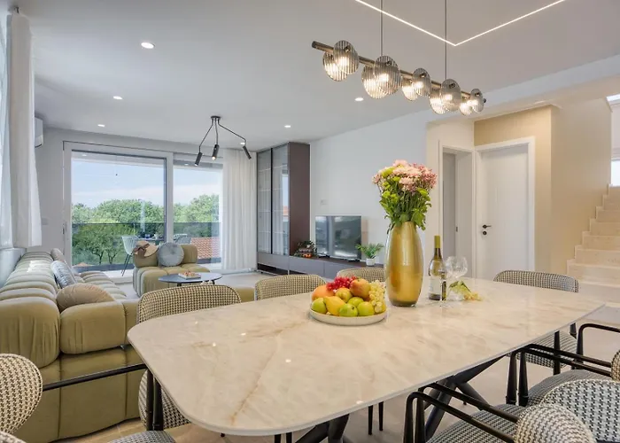 Elisadora * 波雷奇